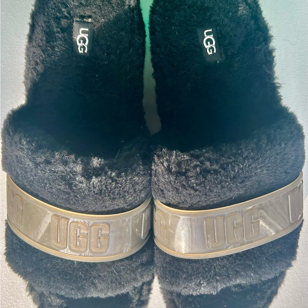 UGG Fluffita Slide Women's Sheepskin Slipper Sandals Size: Ladies 11